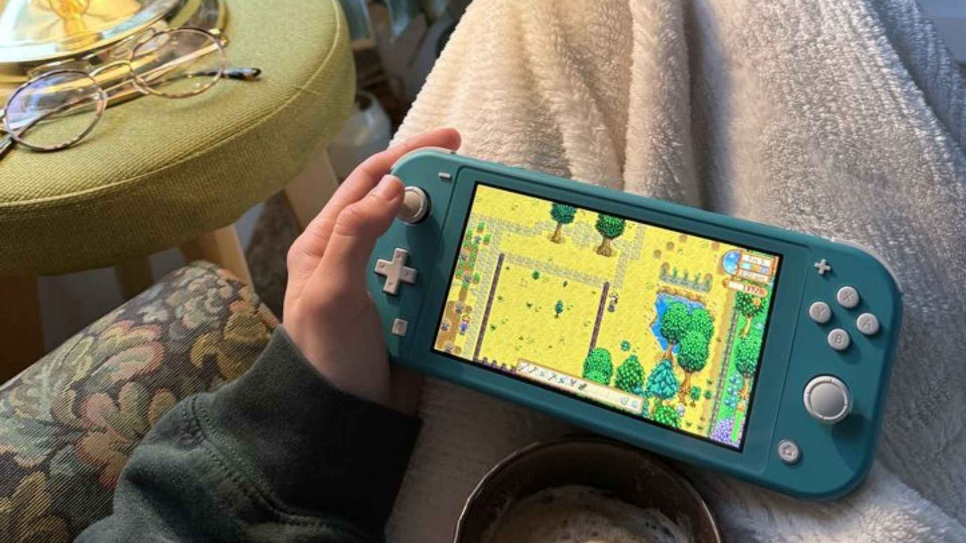 Multiplayer Games with Interactive Team Play